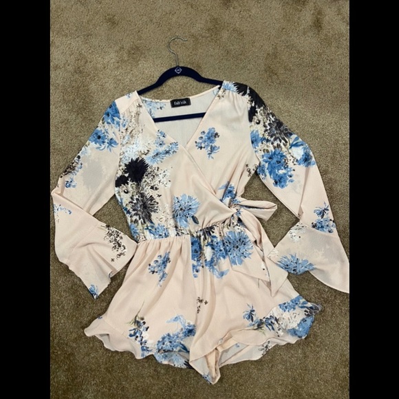 Fabrik blush pink floral romper - Picture 1 of 5